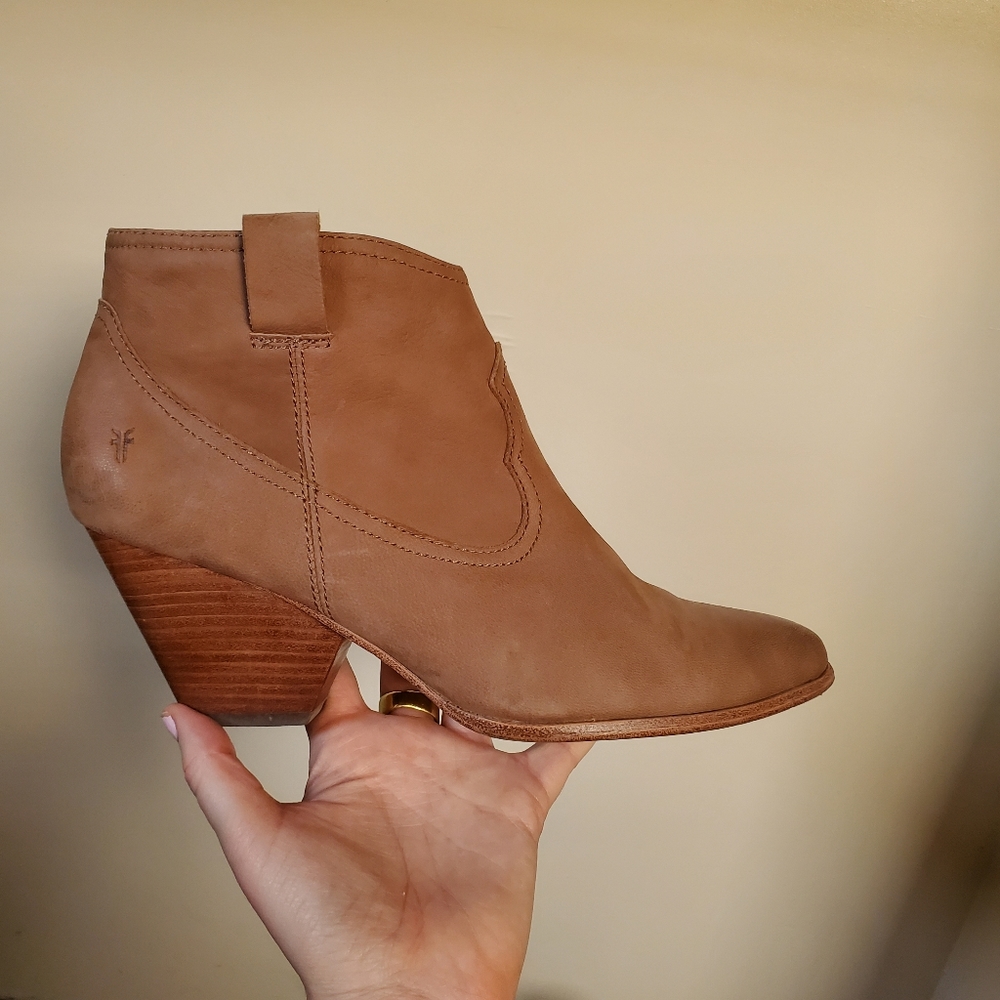 FRYE Leather Reina bootie western rodeo festival bohemian 10M cowboy cowgirl